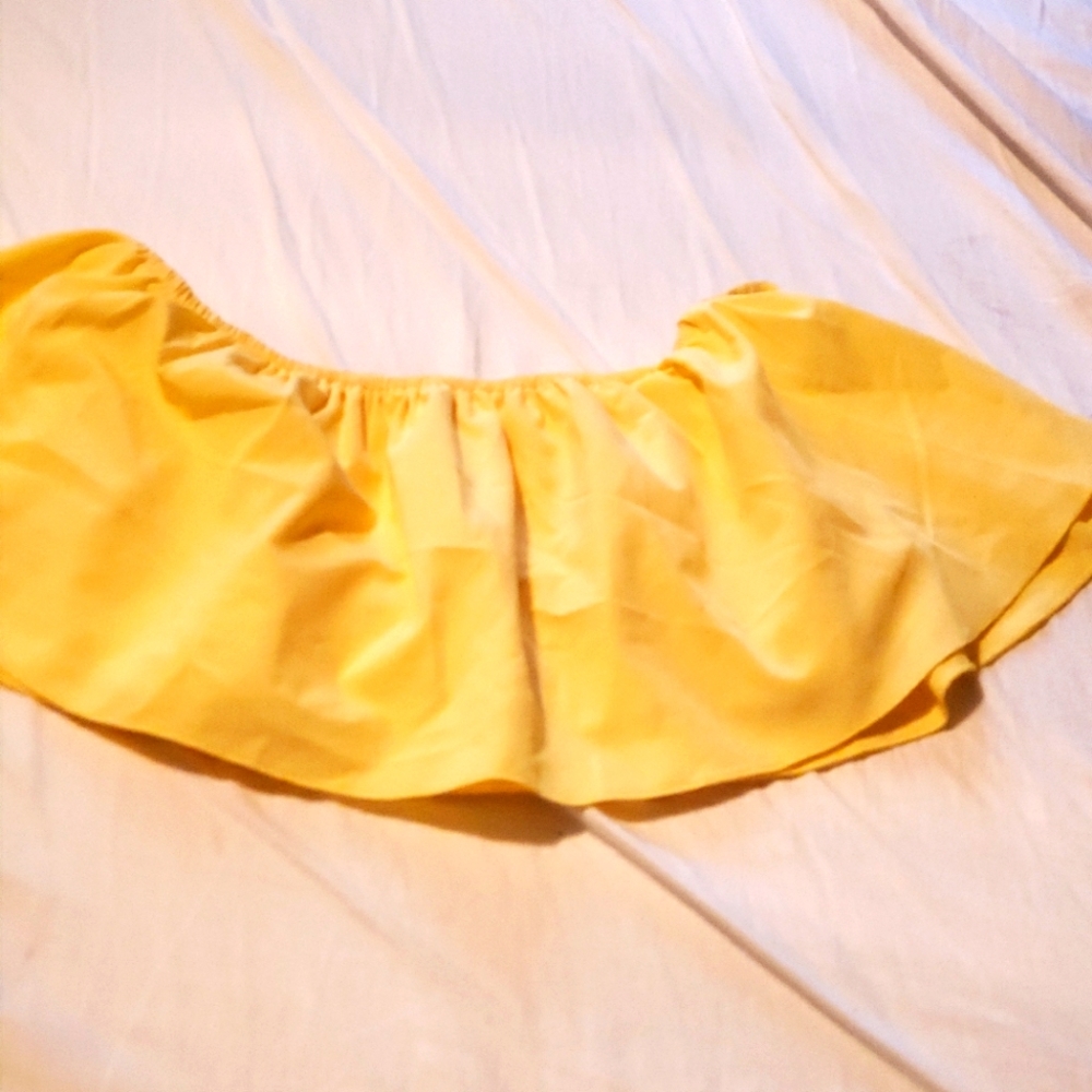 Yellow crop